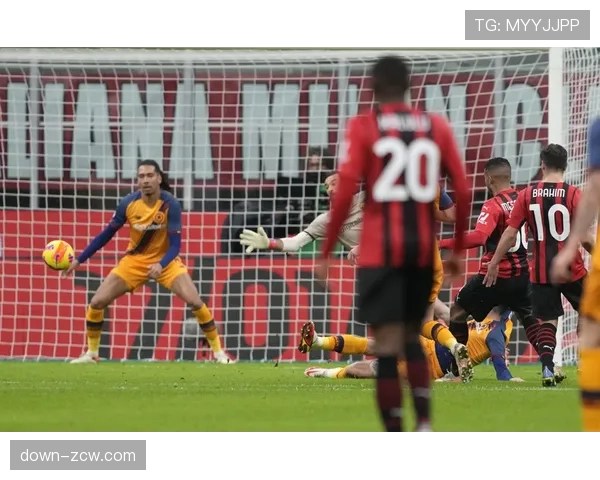 即时：AC米兰vs罗马，吉鲁头球破门打入个人赛季第15球